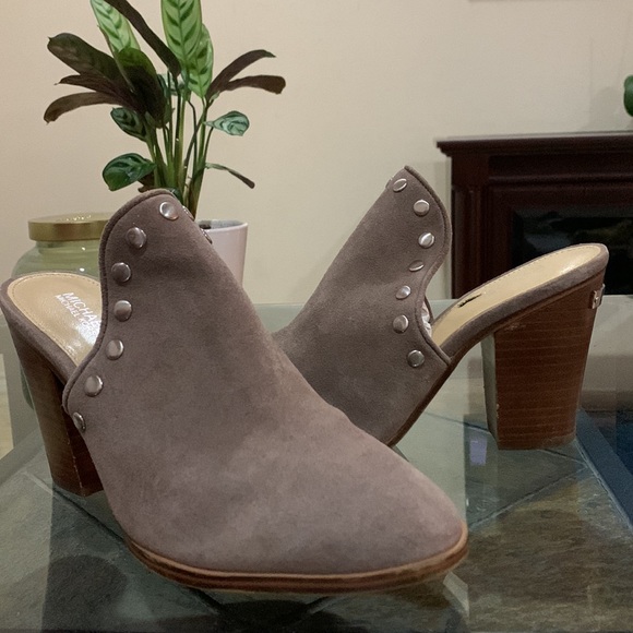 MICHAEL | MICHAEL KORS LOUISE STUDDED SUEDE HEELED MULES - Picture 2 of 11